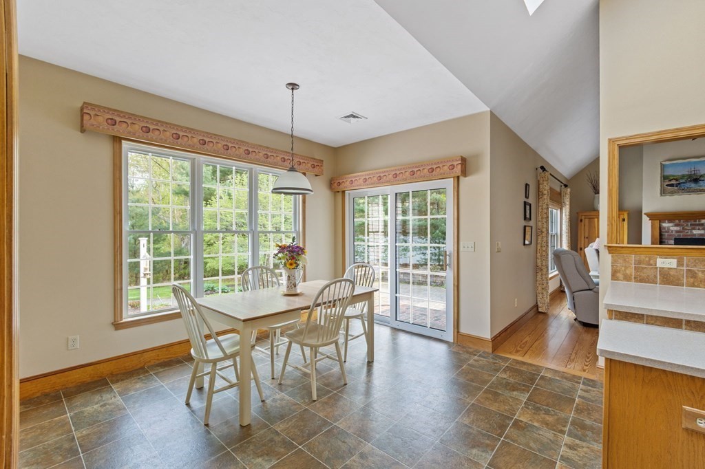 17 Hitching Post Road Lakeville, MA 02347 - Photo 20 of 42 Gallery Image 20