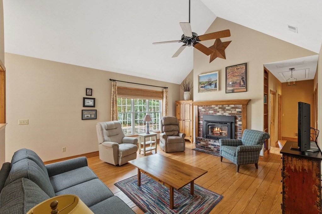 17 Hitching Post Road Lakeville, MA 02347 - Photo 23 of 42 Gallery Image 23