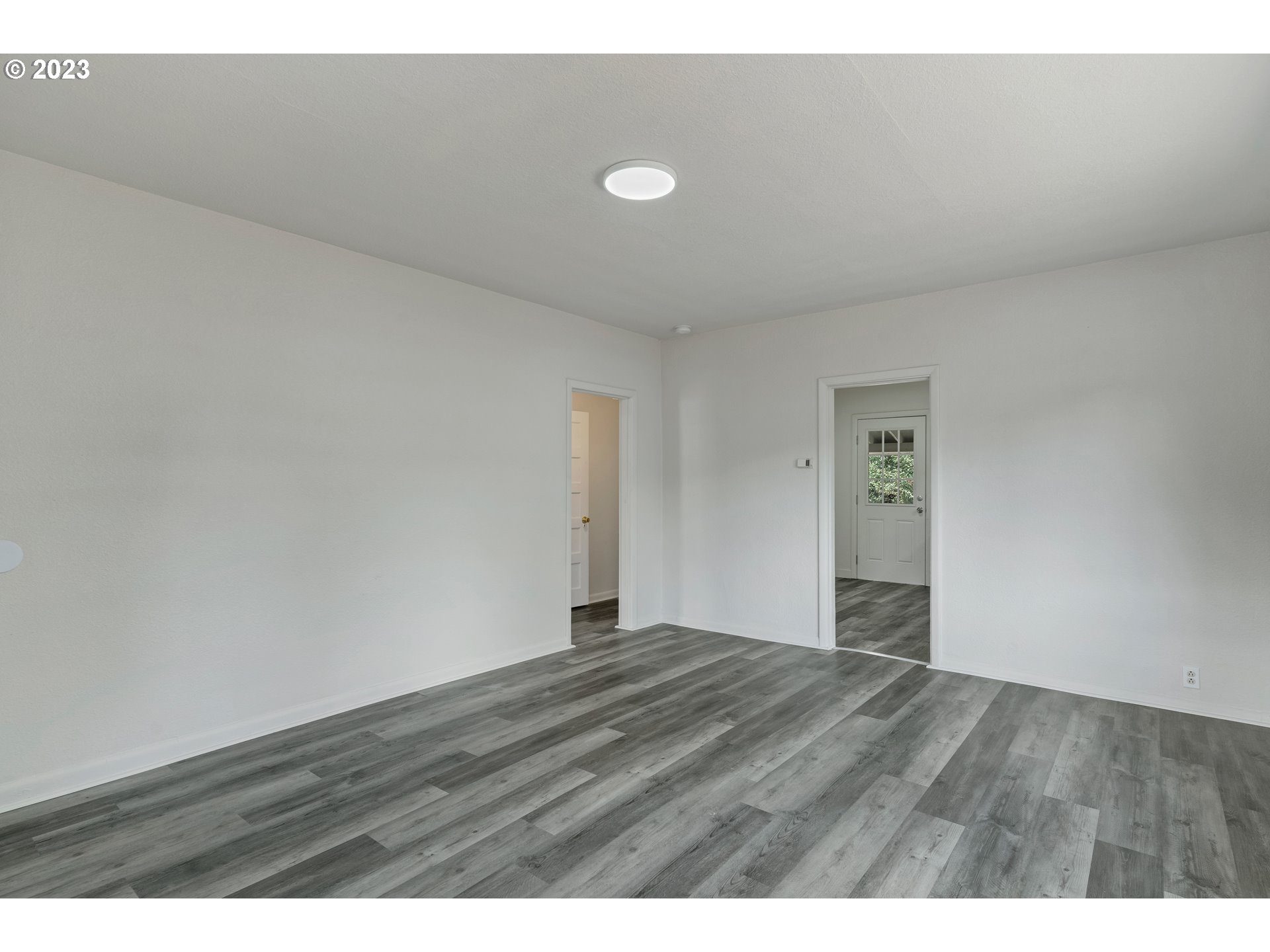 1075 Rural Avenue Southeast Salem, OR 97302 - Photo 5 of 28 Gallery Image 5