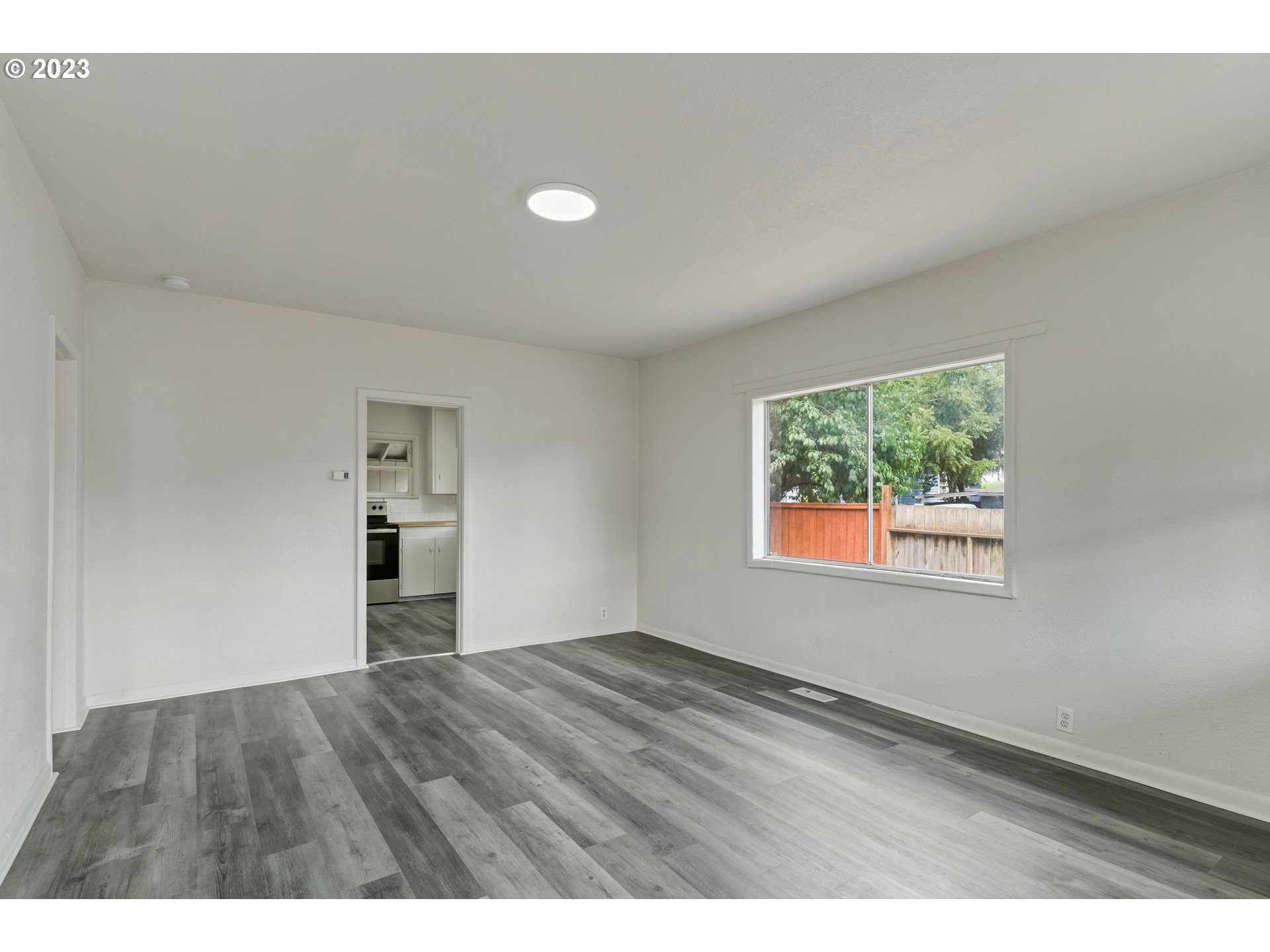 1075 Rural Avenue Southeast Salem, OR 97302 - Photo 7 of 28 Gallery Image 7