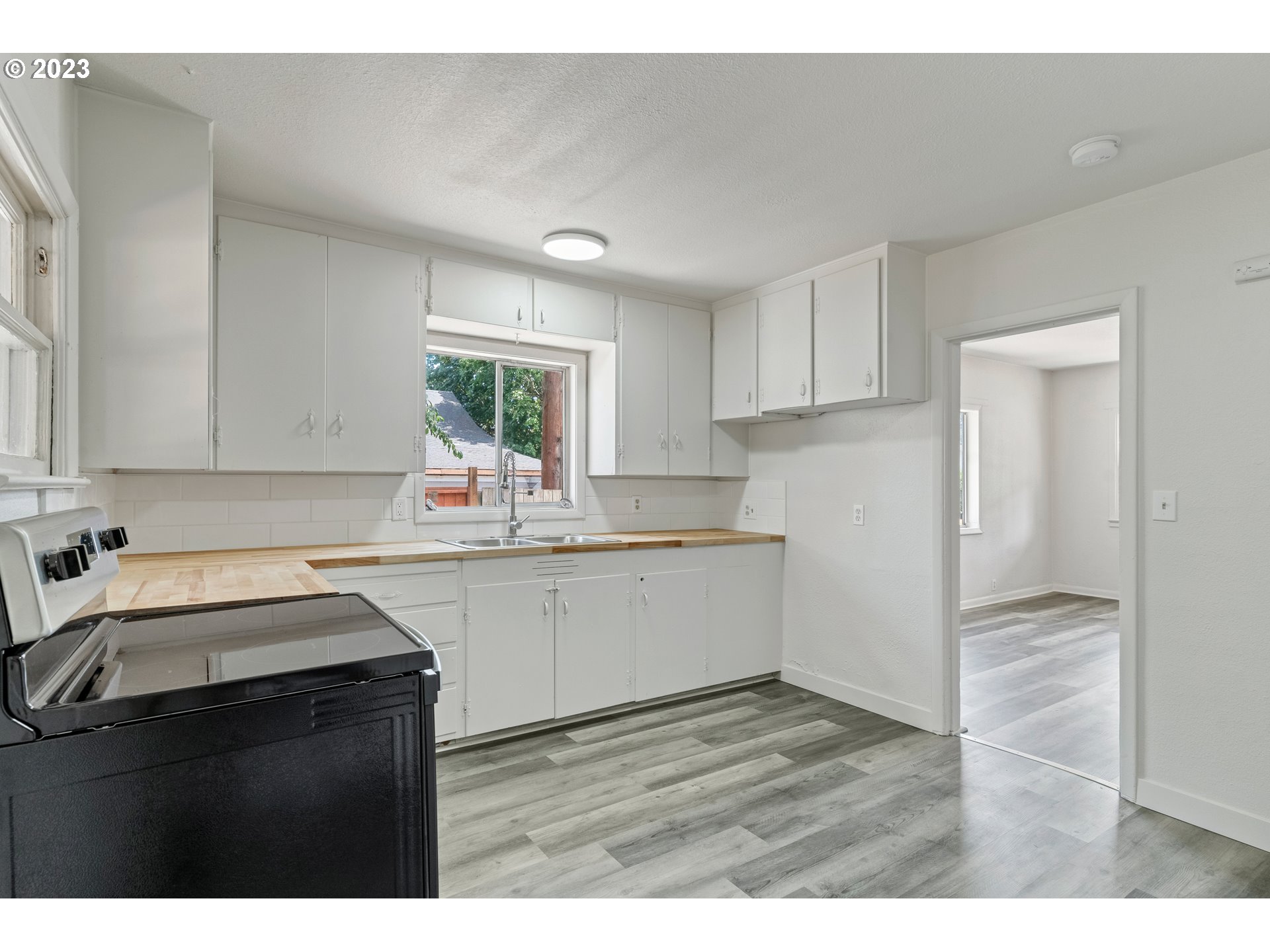 1075 Rural Avenue Southeast Salem, OR 97302 - Photo 10 of 28 Gallery Image 10