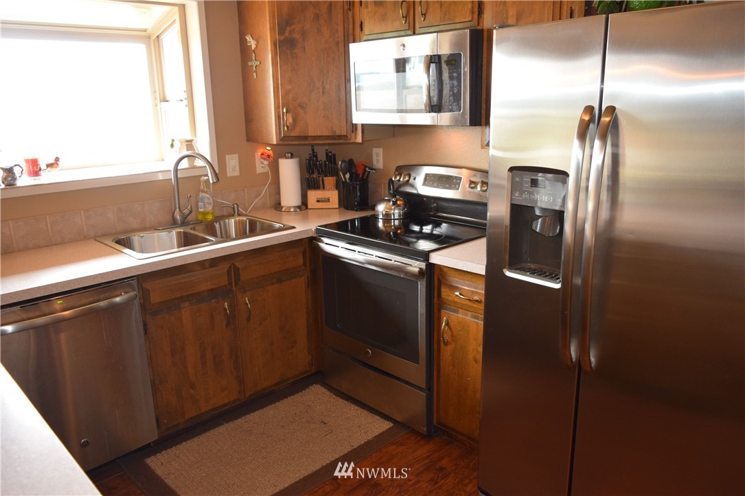 32 Channel View Lane Hoquiam, WA 98550 - Photo 5 of 25 Gallery Image 5