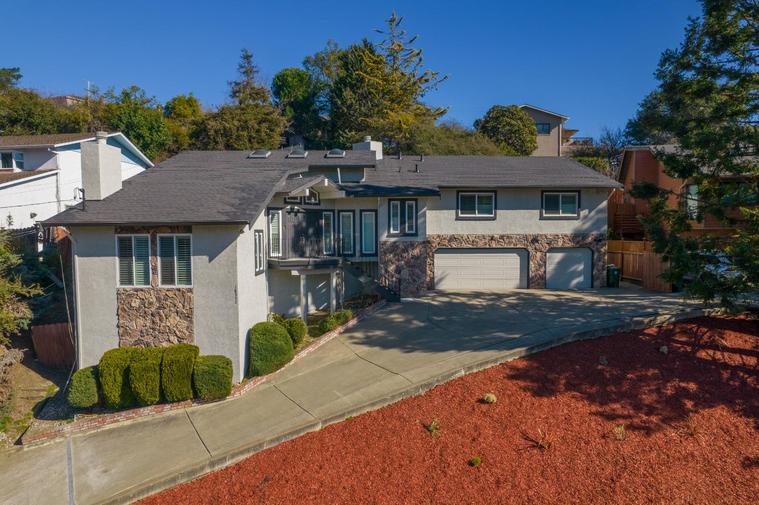 18372 Vineyard Road Castro Valley, CA 94546 - Photo 1 of 1 Gallery Image 1