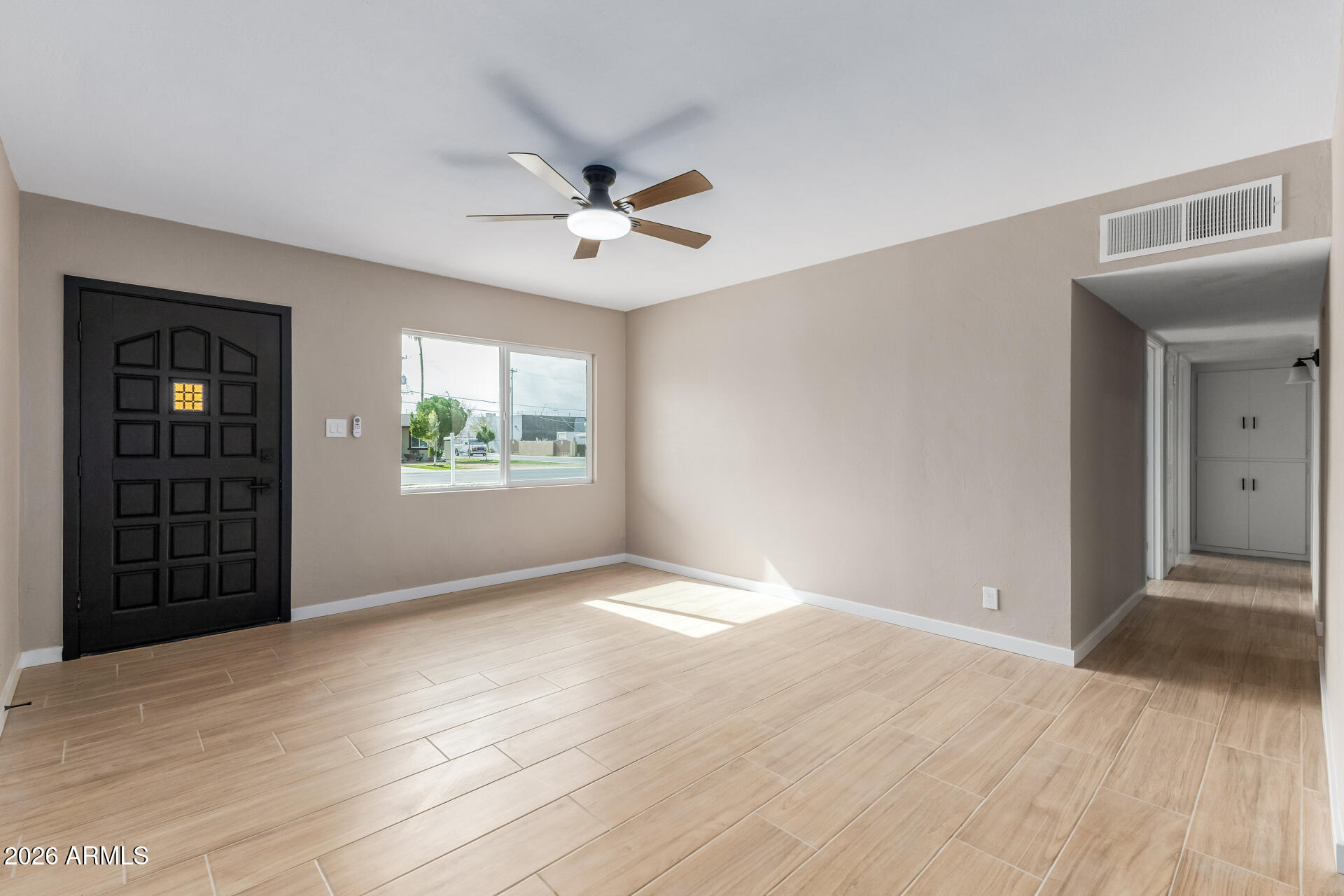 1906 East Almeria Road Phoenix, AZ 85006 - Photo 4 of 29 07 Almeria