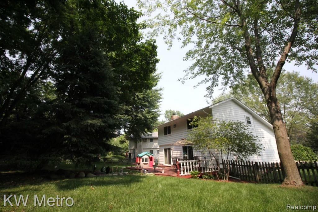 42591 Park Ridge Road Novi, MI 48375 - Photo 38 of 42