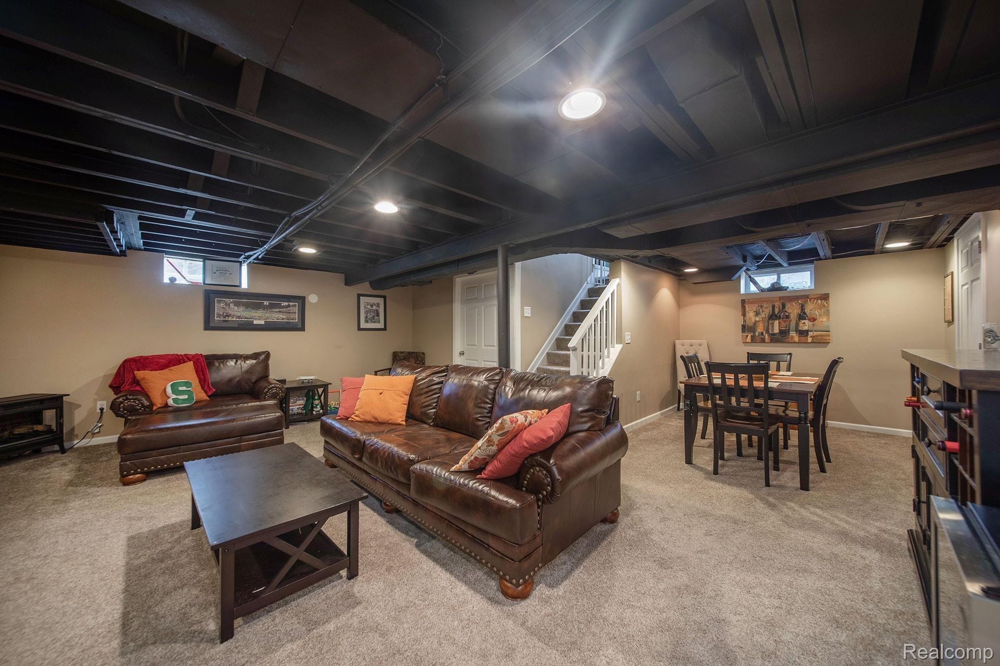 112 Normandy Road Royal Oak, MI 48073 - Photo 20 of 28 112-Normandy_25.jpg