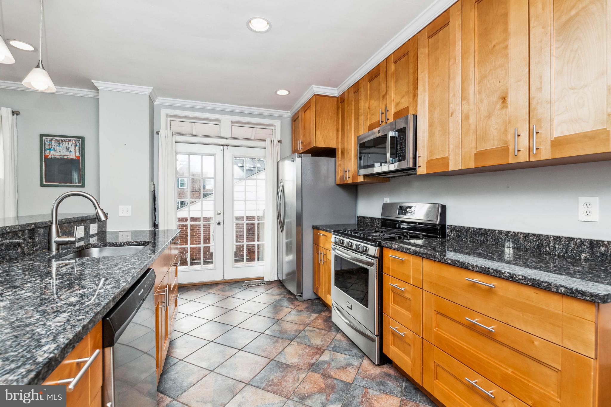 427 Murdock Road Baltimore, MD 21212 - Photo 12 of 37
