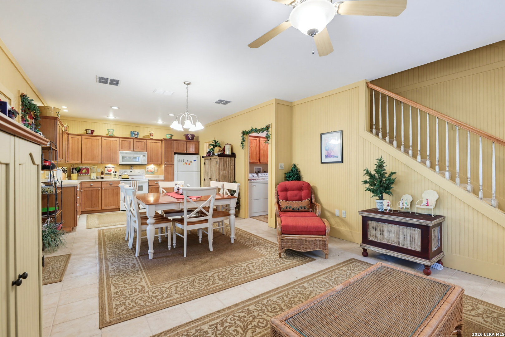 928 Pebble Beach Road Northwest Lakehills, TX 78063 - Photo 5 of 46