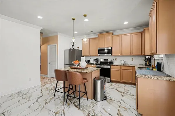 $329,000 | 1406 Stone Ridge Court, Hampton, GA 30228