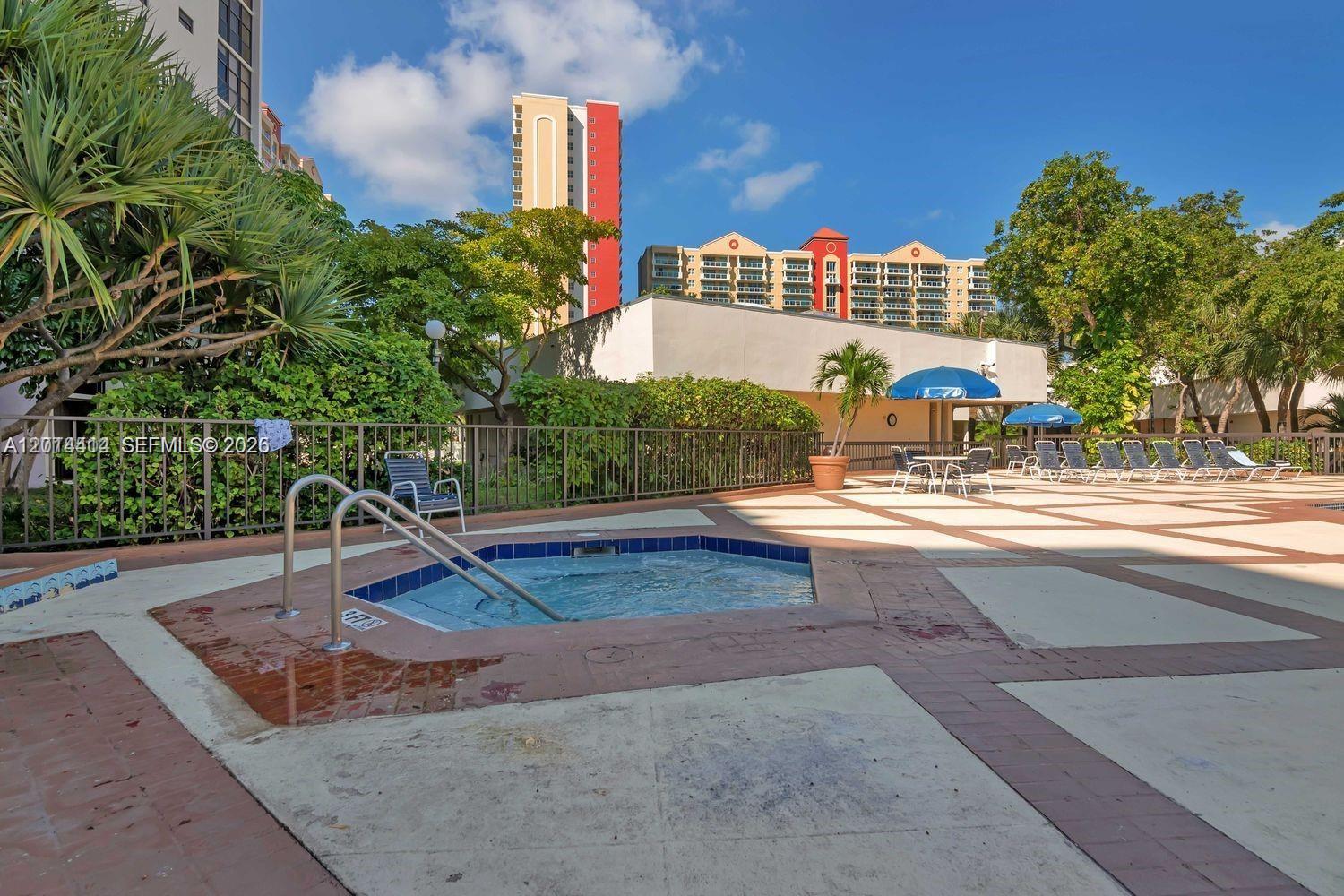 17021 North Bay Road, Unit 322 Sunny Isles Beach, FL 33160 - Photo 3 of 14