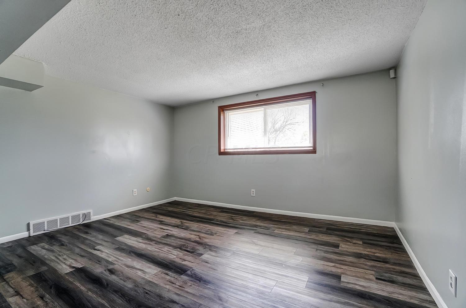 4512 Collingdale Road Columbus, OH 43231 - Photo 11 of 28 Gallery Image 11