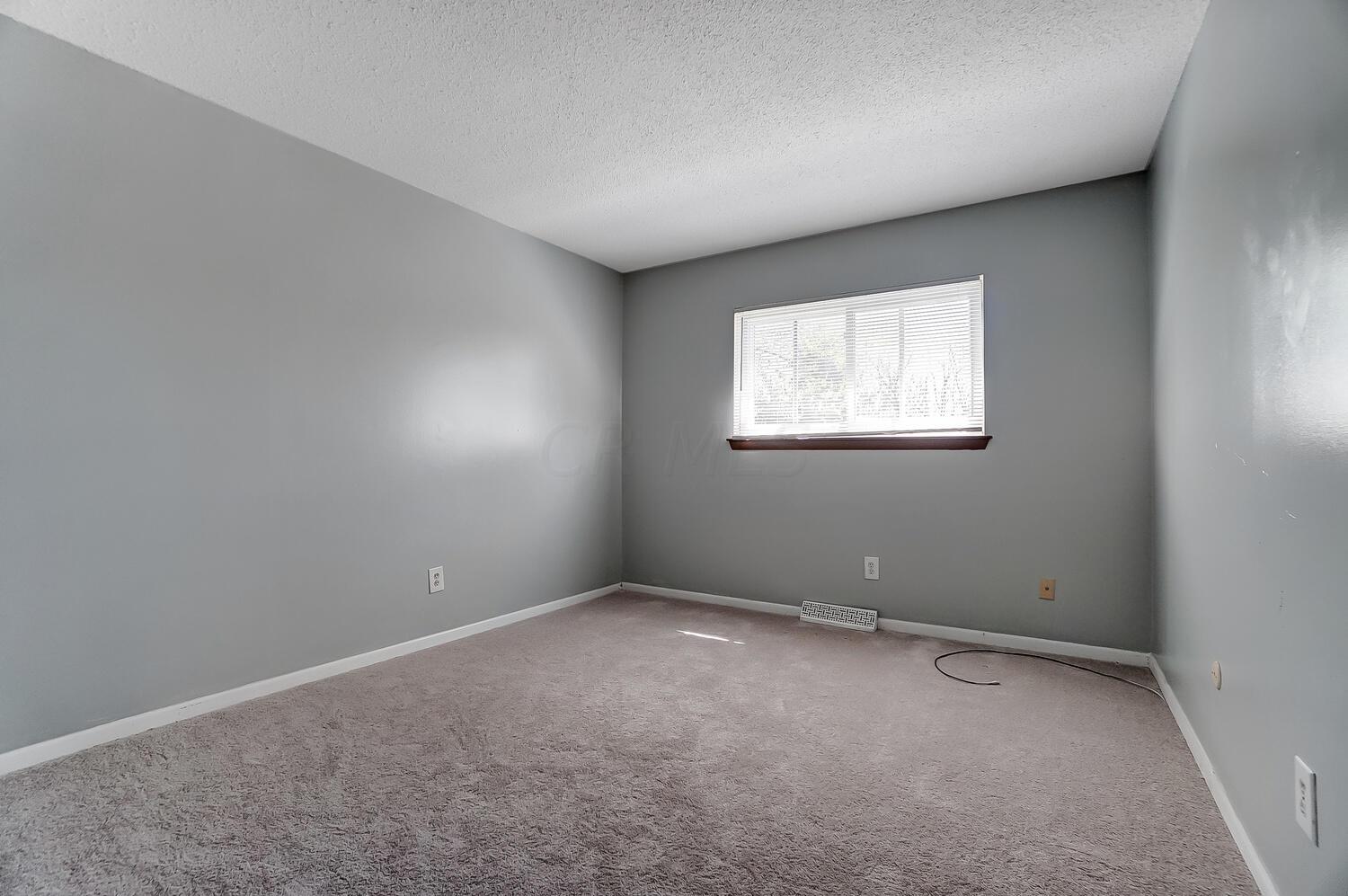 4512 Collingdale Road Columbus, OH 43231 - Photo 15 of 28 Gallery Image 15