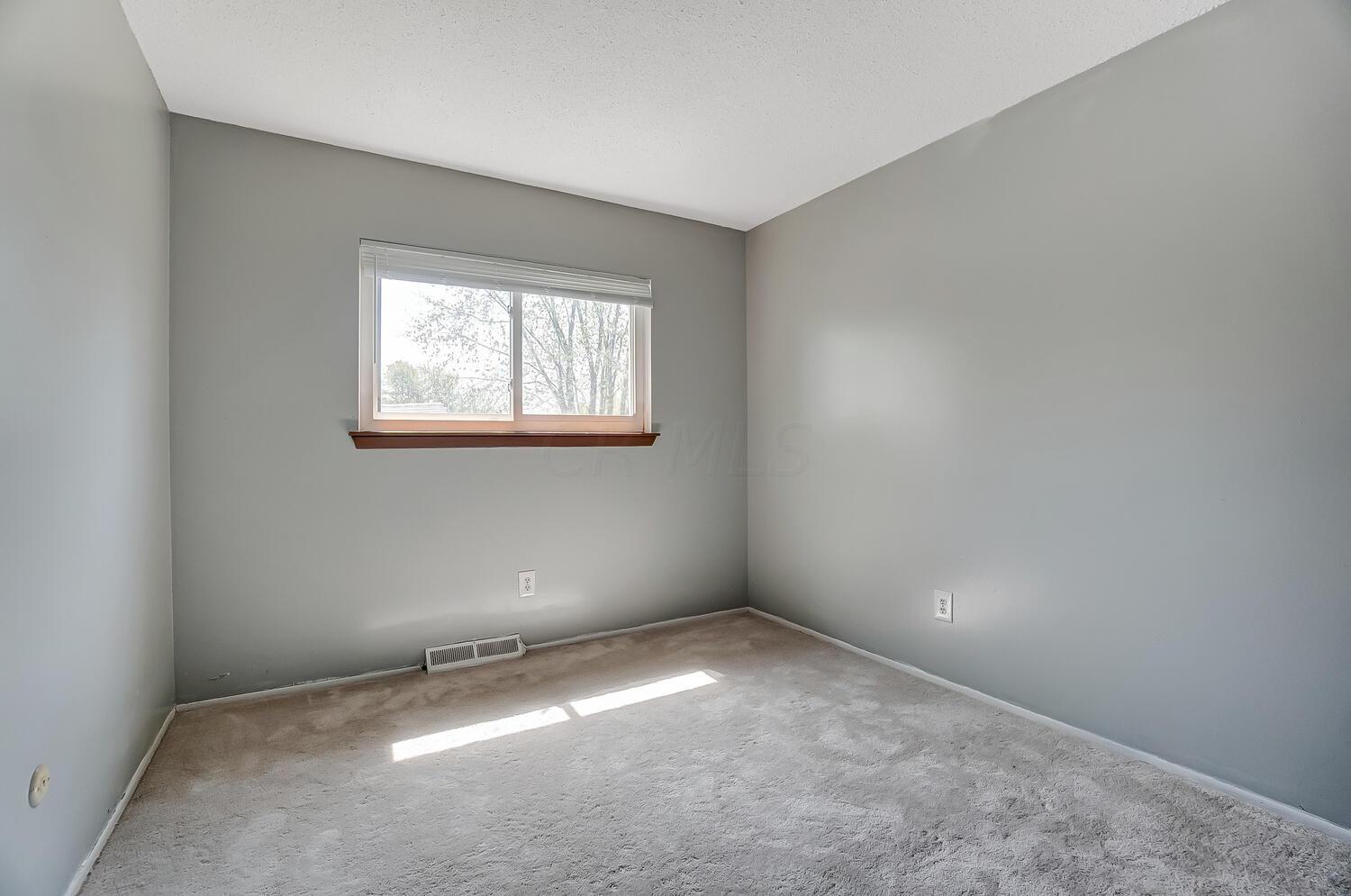 4512 Collingdale Road Columbus, OH 43231 - Photo 16 of 28 Gallery Image 16