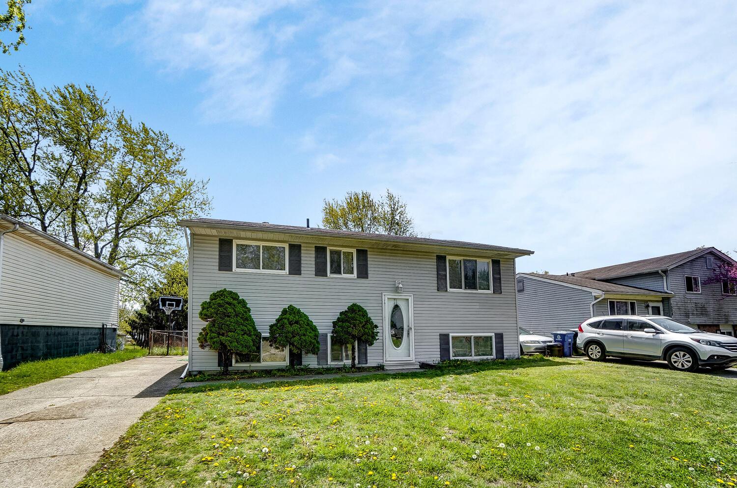 4512 Collingdale Road Columbus, OH 43231 - Photo 2 of 28 Gallery Image 2