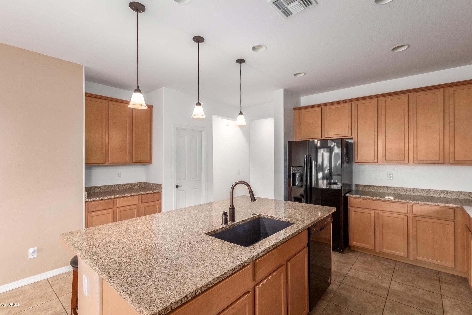14452 West Wethersfield Road Surprise, AZ 85379 - Photo 7 of 41 0007-Wethersfield 15