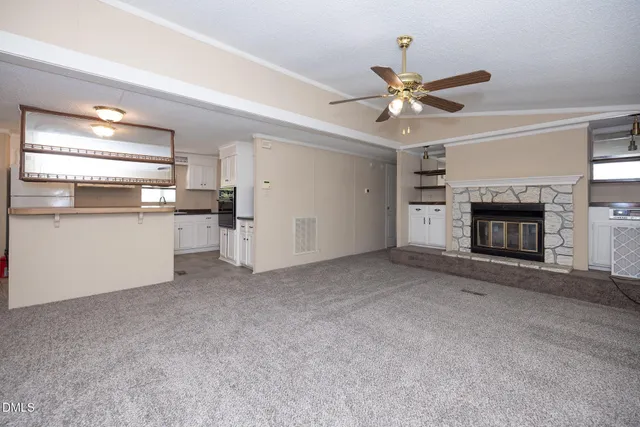 $1,700 | 230 West Union Street, Hillsborough, NC 27278