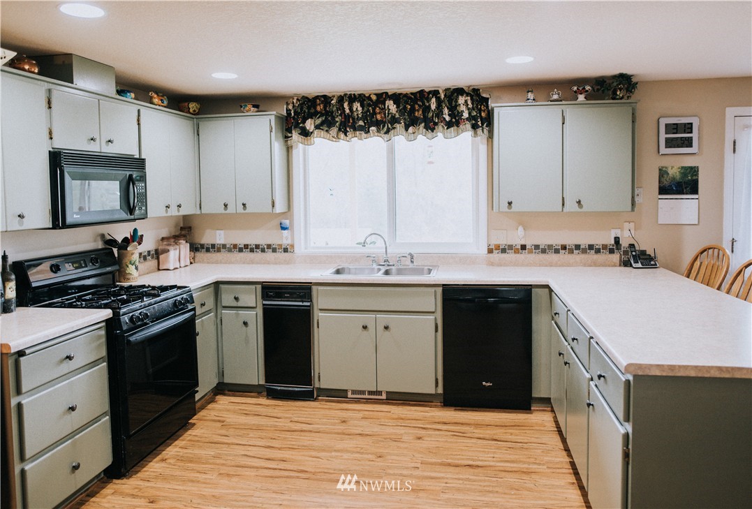 128 Easy Street Road Silverlake, WA 98645 - Photo 6 of 25 Gallery Image 6