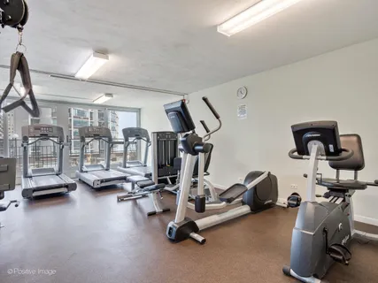 $350,000 | 6033 North Sheridan Road, Unit 43H, Chicago, IL 60660