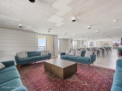 $350,000 | 6033 North Sheridan Road, Unit 43H, Chicago, IL 60660