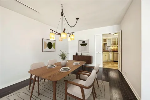 $350,000 | 6033 North Sheridan Road, Unit 43H, Chicago, IL 60660