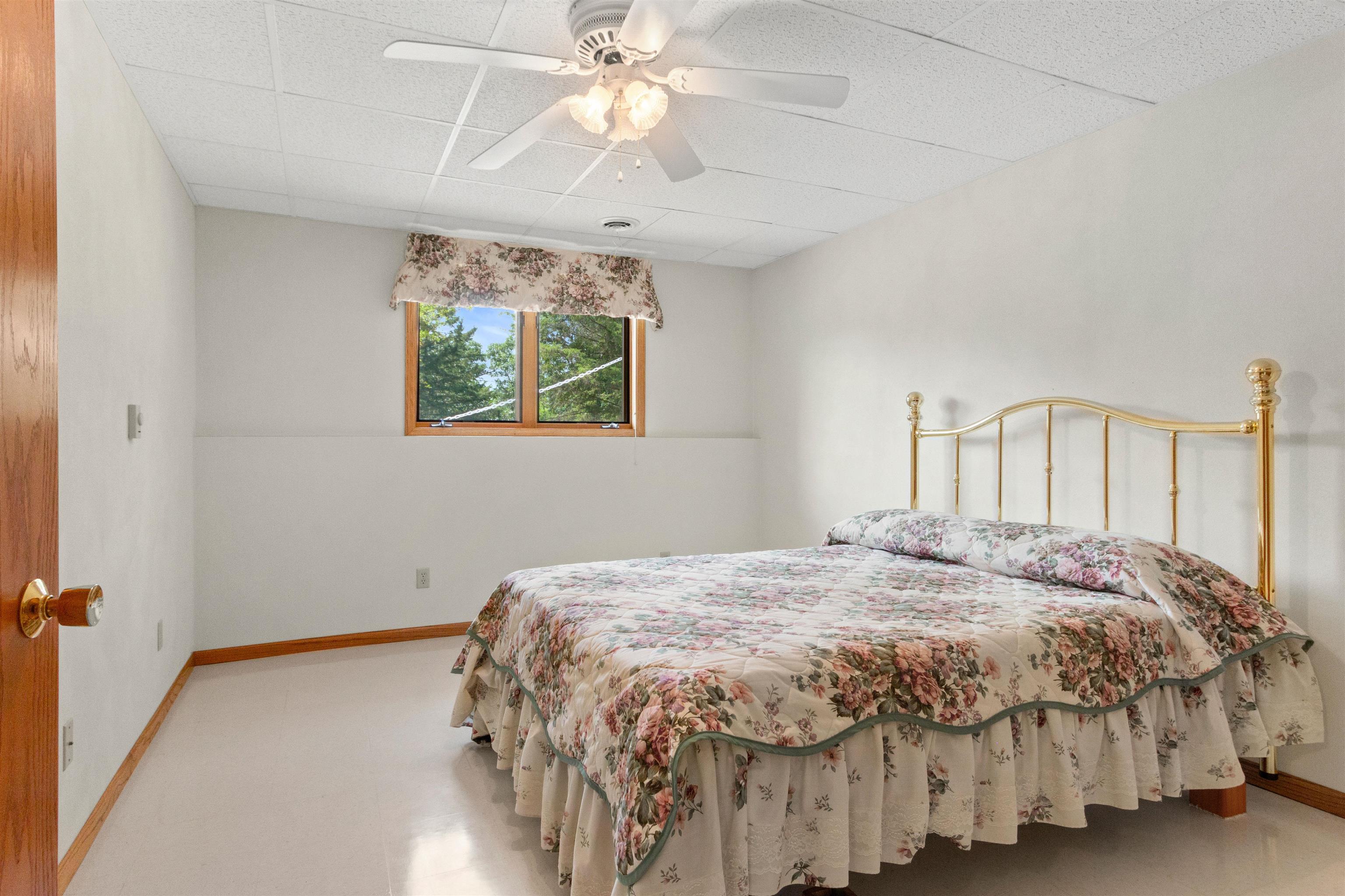 9834 River Road Amherst, WI 54406 - Photo 24 of 44