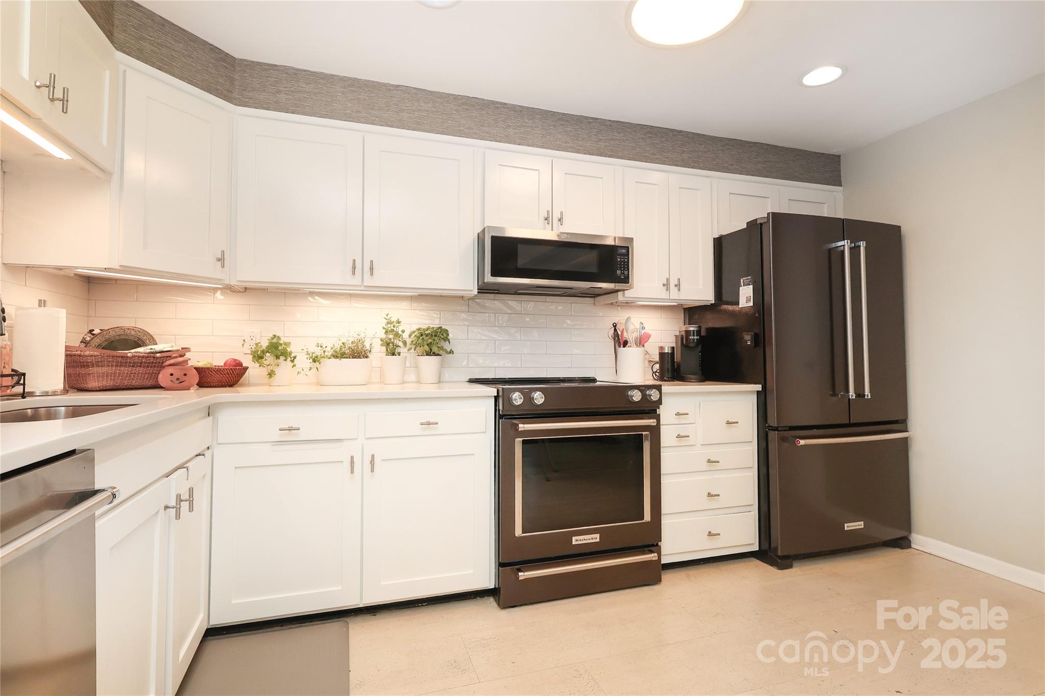 1300 Reece Road, Unit 115 Charlotte, NC 28209 - Photo 8 of 34