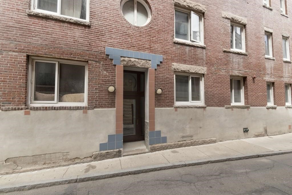 19 Wiget Street, Unit 302 Boston, MA 02113 - Photo 15 of 15 a front view of a house