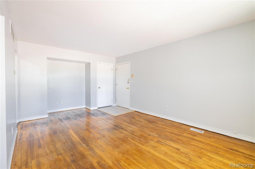 29570 Hoover Road Warren, MI 48093 - Photo 5 of 16