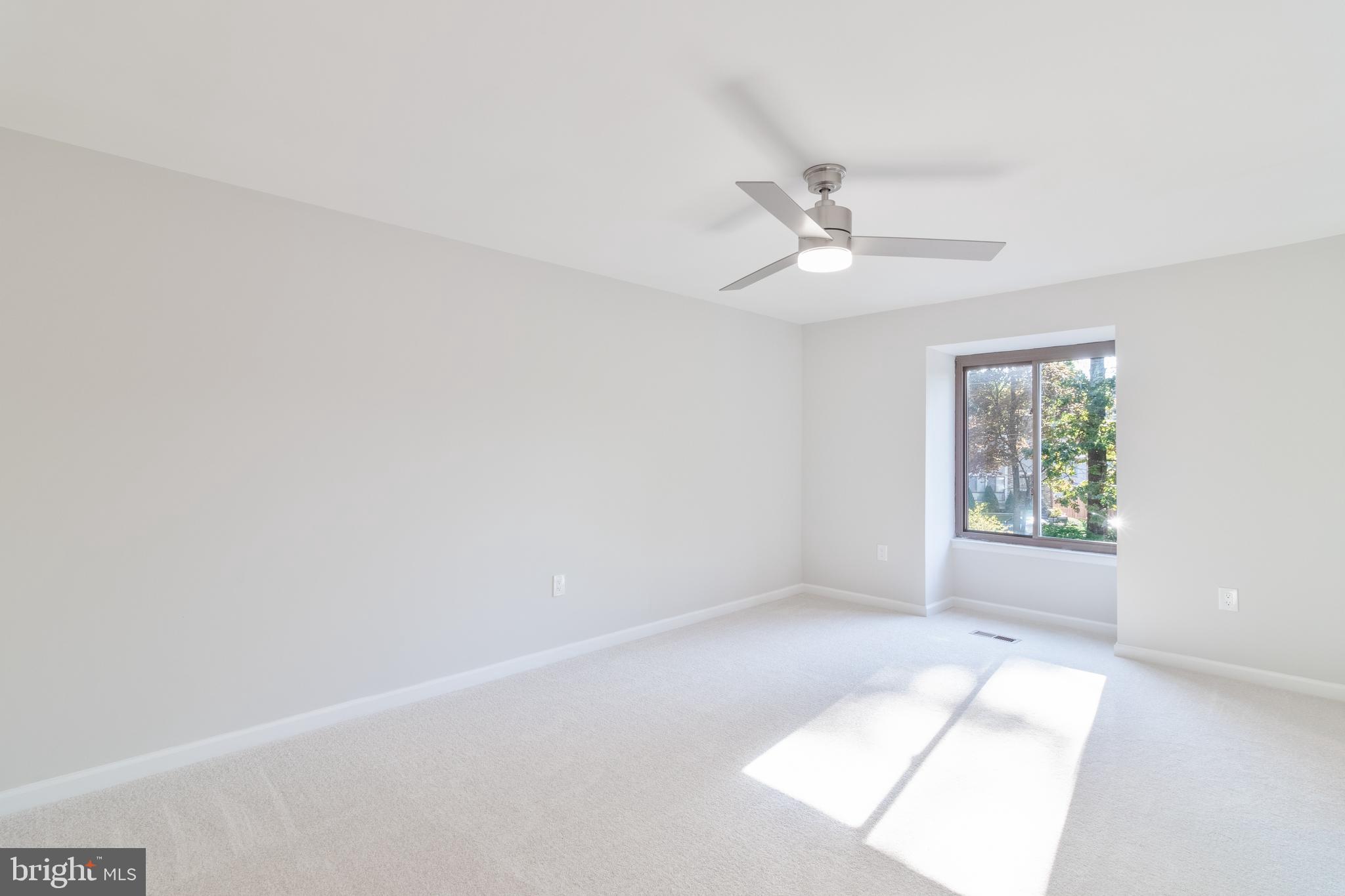8748 Ridge Hollow Court Springfield, VA 22152 - Photo 14 of 28 Gallery Image 14