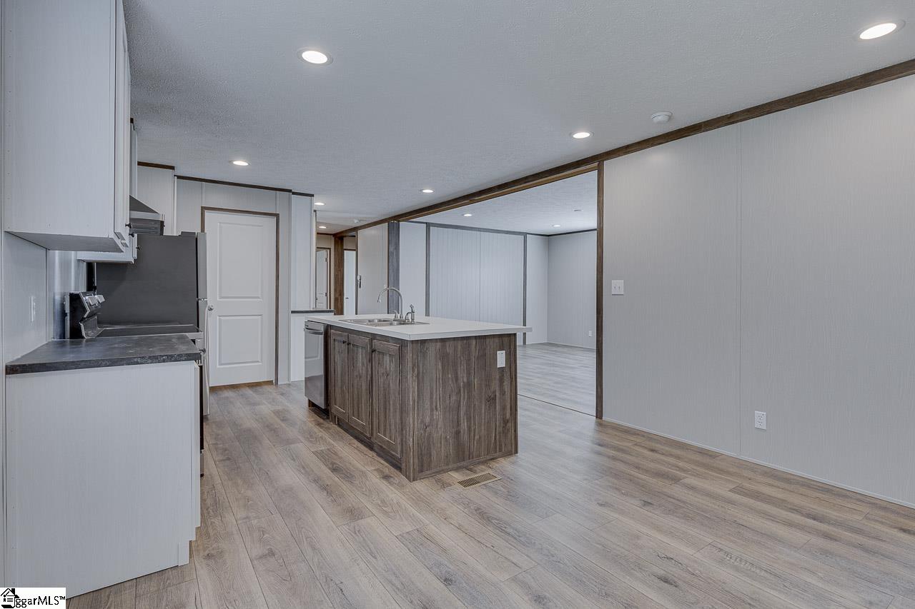 364 Bulman Road Roebuck, SC 29376 - Photo 14 of 35