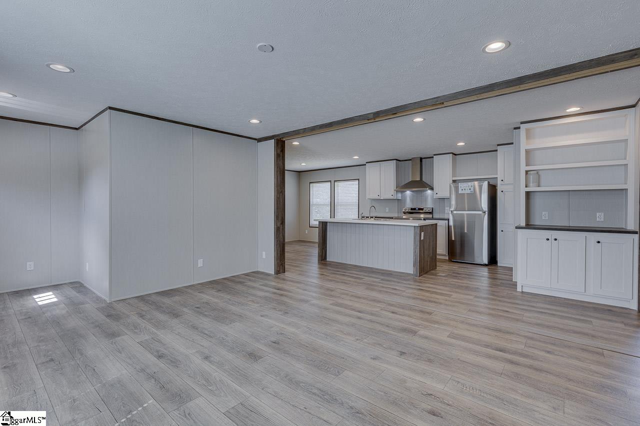 364 Bulman Road Roebuck, SC 29376 - Photo 7 of 35