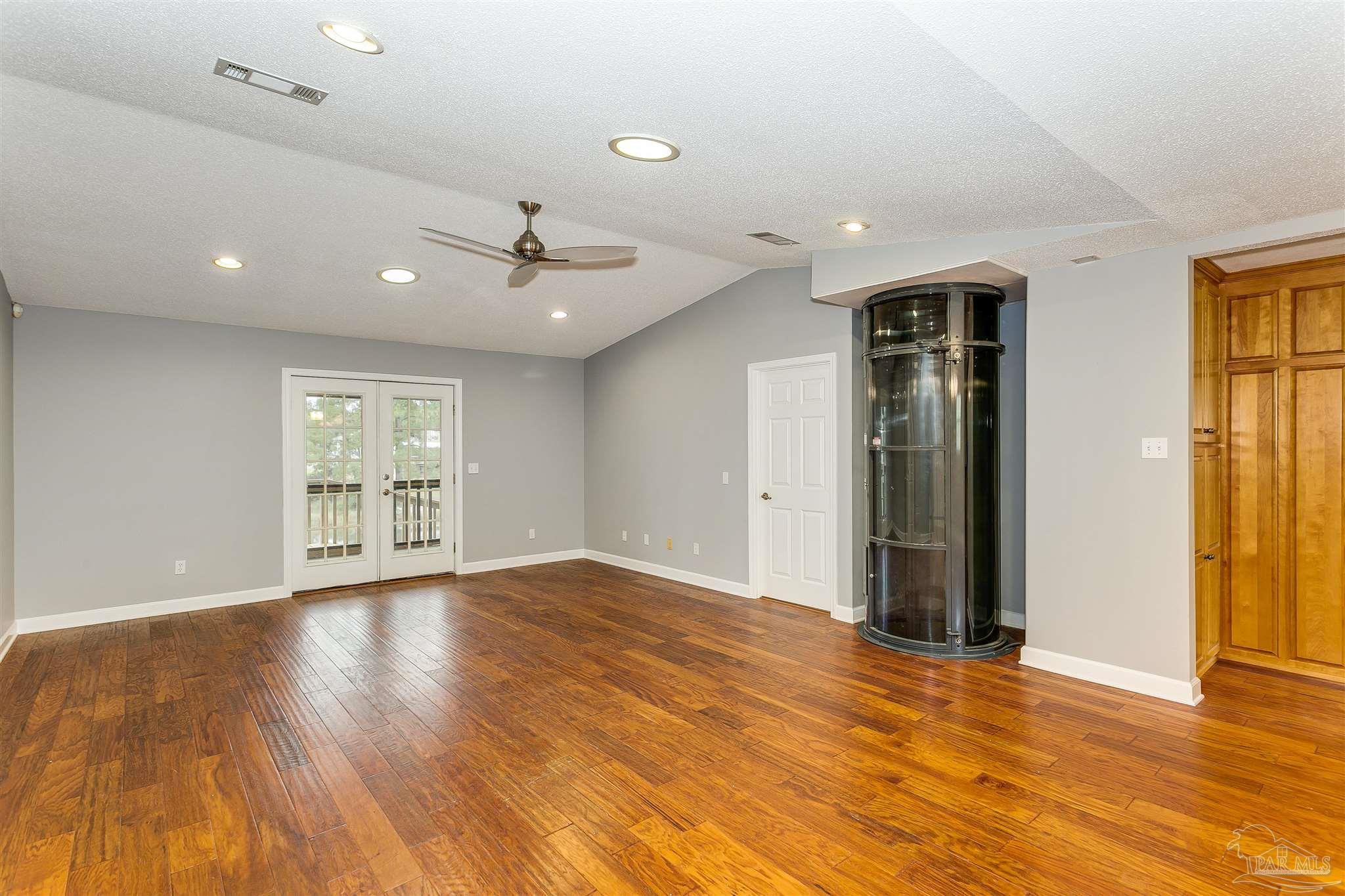 8110 Glenview Road Milton, FL 32583 - Photo 7 of 45 Gallery Image 7