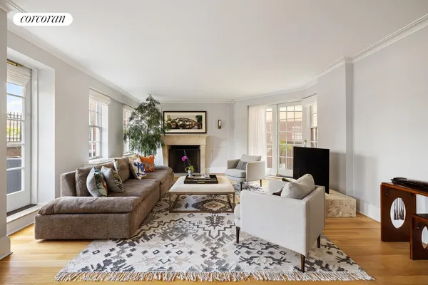 $5,800,000 | 52 East 72nd Street, Unit PHA | Lenox Hill