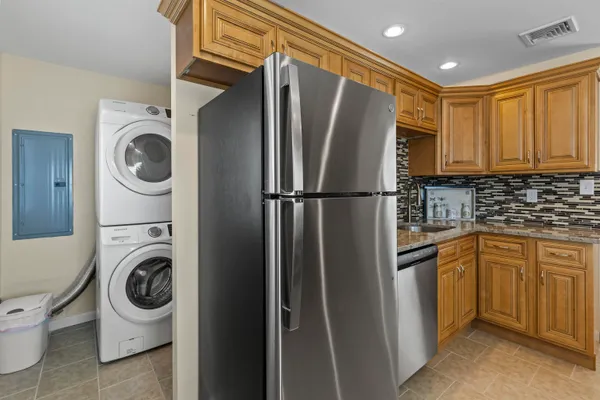 $495,000 | 200 Hughes Avenue, North Cape May, NJ 08204