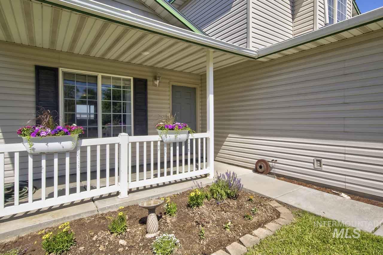 5008 Princeton Avenue Caldwell, ID 83607 - Photo 2 of 35