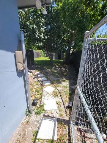 $1,150 | 1360 Northeast 144th Street, Unit 3, Miami, FL 33161