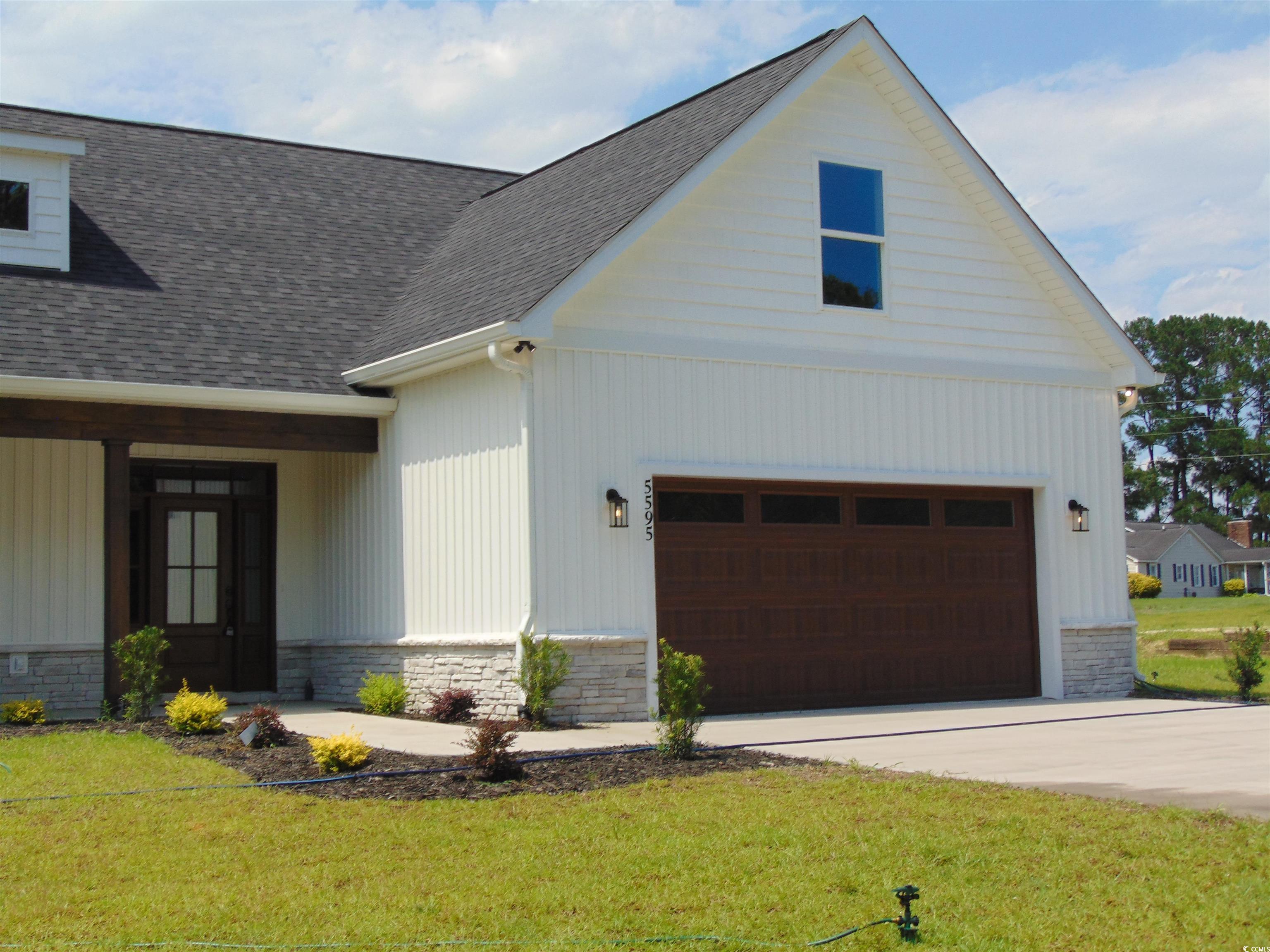 5595 Whispering Woods Road Conway, SC 29526 - Photo 5 of 57