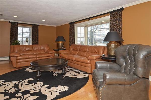 11 Old Farm Road North Andover, MA 01845 - Photo 11 of 24 Gallery Image 11
