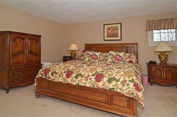 11 Old Farm Road North Andover, MA 01845 - Photo 16 of 24 Gallery Image 16