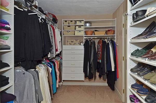 11 Old Farm Road North Andover, MA 01845 - Photo 18 of 24 Gallery Image 18