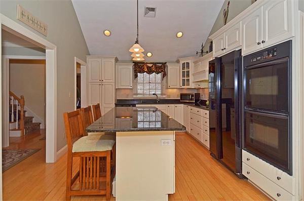 11 Old Farm Road North Andover, MA 01845 - Photo 6 of 24 Gallery Image 6
