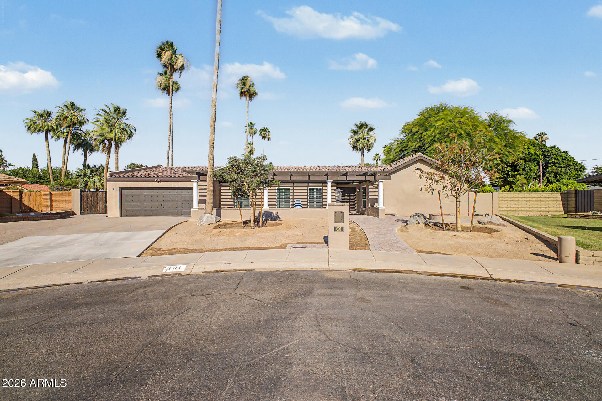 601 West Augusta Avenue Phoenix, AZ 85021 - Photo 2 of 48