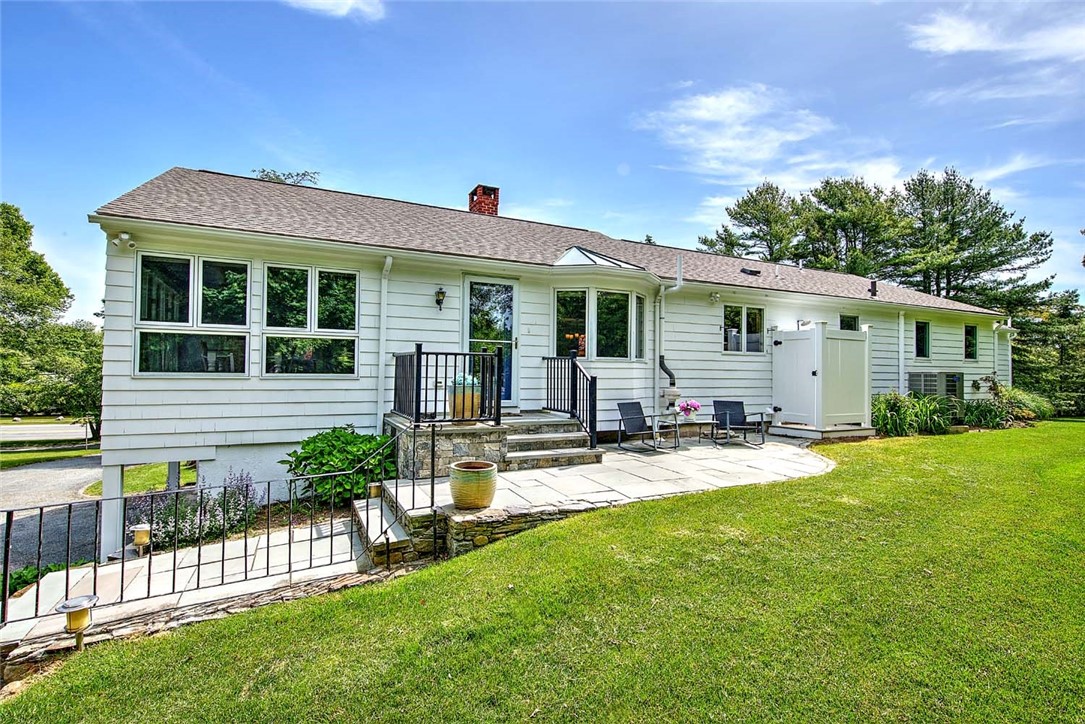 251 Succotash Road South Kingstown, RI 02879 - Photo 11 of 50