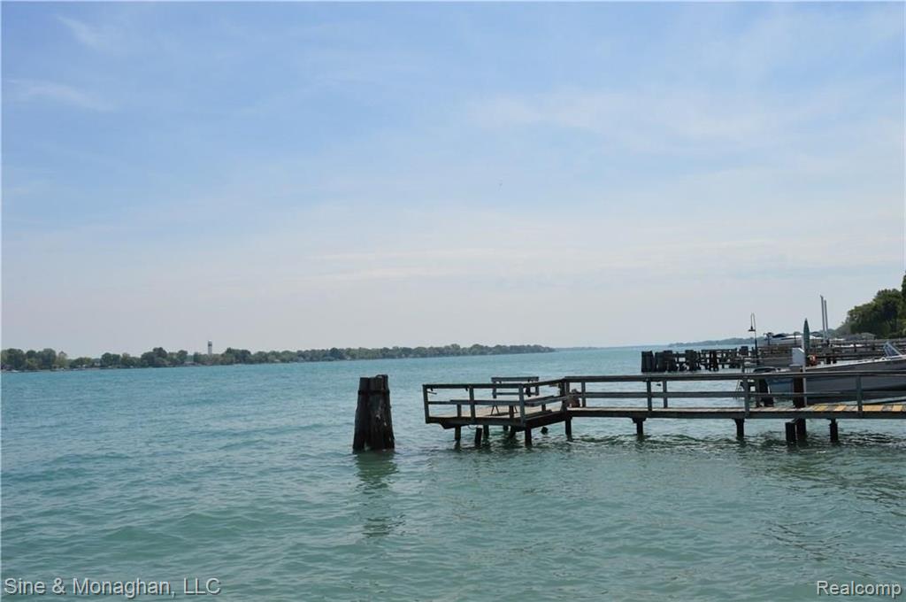 7427 South River Road Marine City, MI 48039 - Photo 13 of 17