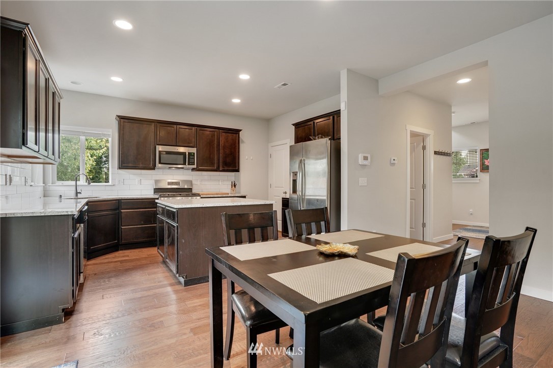 109 157th Lane Southeast Bothell, WA 98012 - Photo 13 of 40 Gallery Image 13