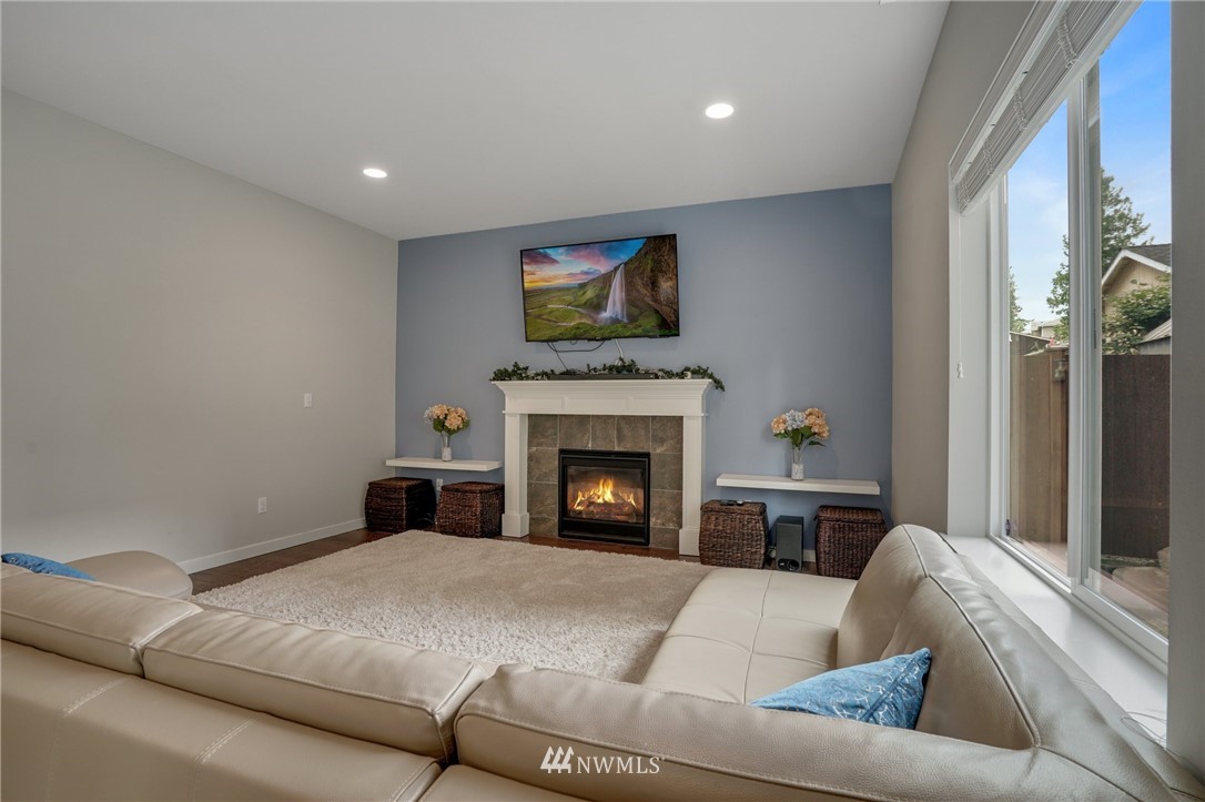 109 157th Lane Southeast Bothell, WA 98012 - Photo 15 of 40 Gallery Image 15