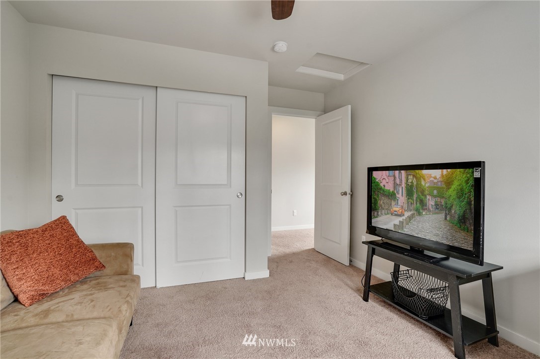 109 157th Lane Southeast Bothell, WA 98012 - Photo 32 of 40 Gallery Image 32