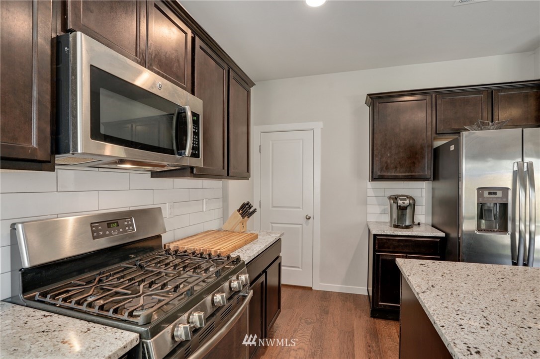 109 157th Lane Southeast Bothell, WA 98012 - Photo 8 of 40 Gallery Image 8
