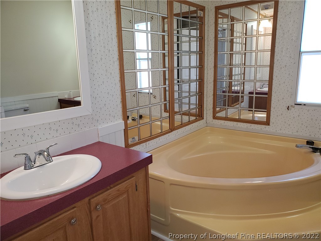 333 Sandy Grove Road Parkton, NC 28371 - Photo 5 of 12 Gallery Image 5