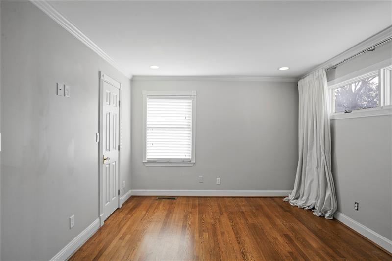 105 Spruell Springs Road Atlanta, GA 30342 - Photo 23 of 32